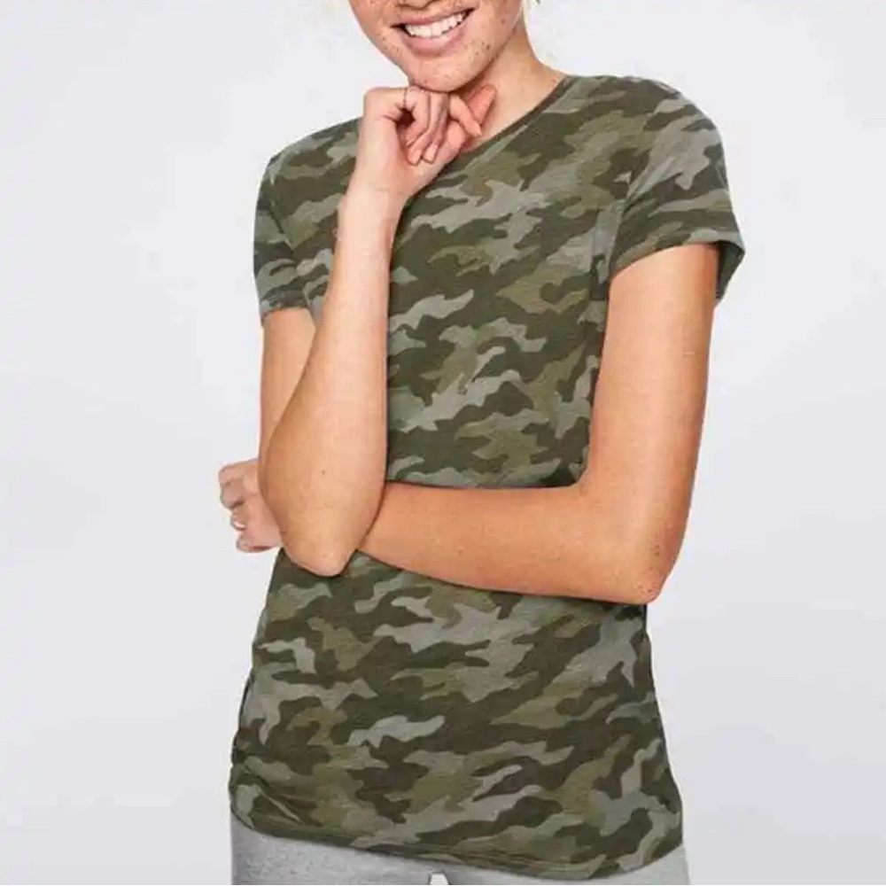 PINK camo short sleeve shirt